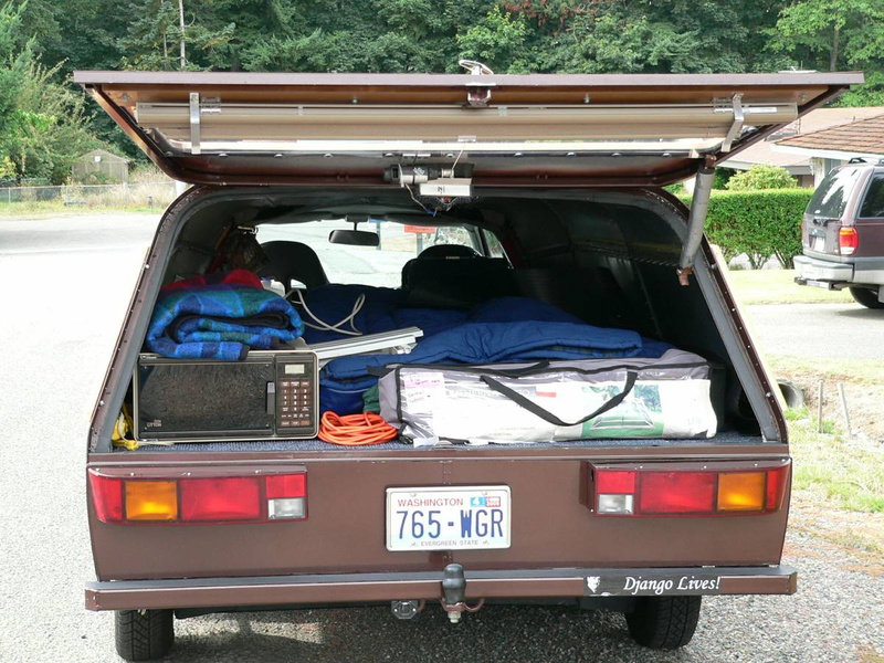 Illustration for article titled Geo Metro 3-axle wagon!?!?!?